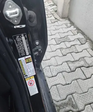 Toyota Camry XLE FWD (2.5L 4cyl 8AM) 2018 Black