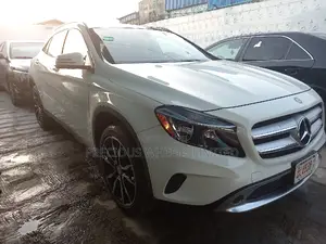 Mercedes-Benz GLA-Class 2017 White