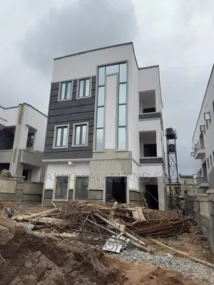 3bdrm Duplex in Akobo for sale