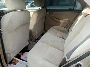 Toyota Corolla 1.8 LE 2008 Gold
