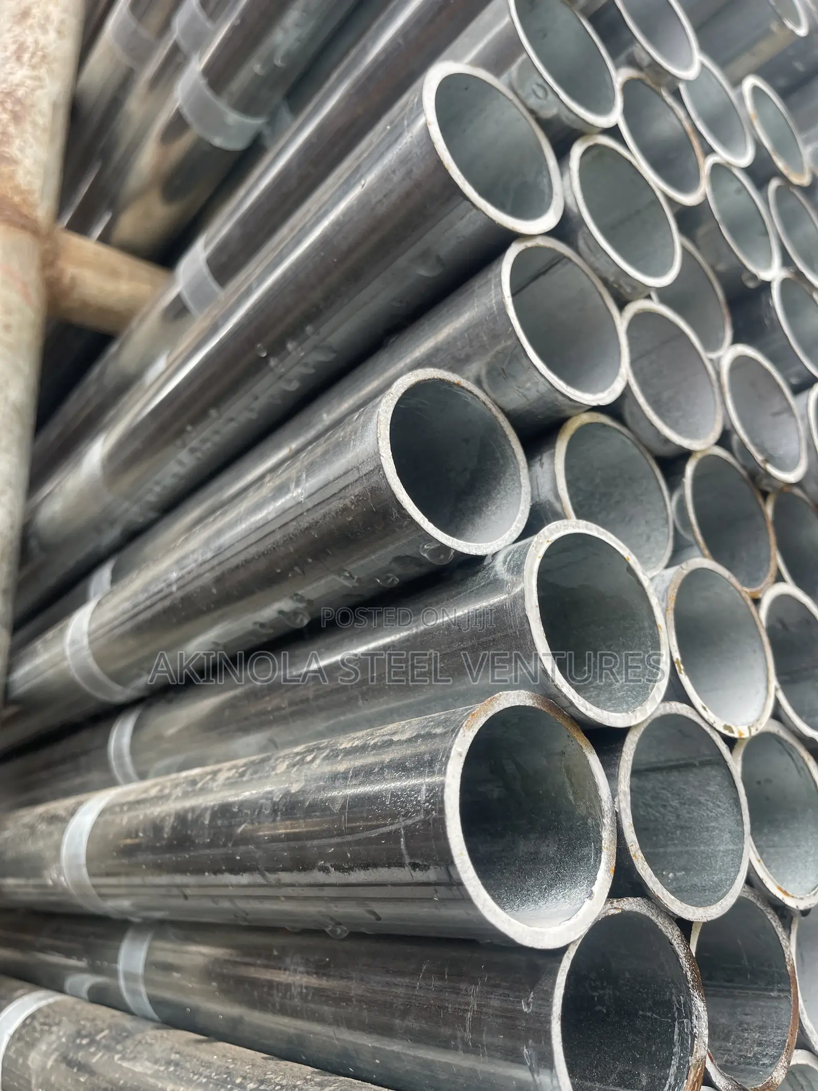 11/2" (48mm) Galvanize Scaffold Pipe Thick 3mm Imported