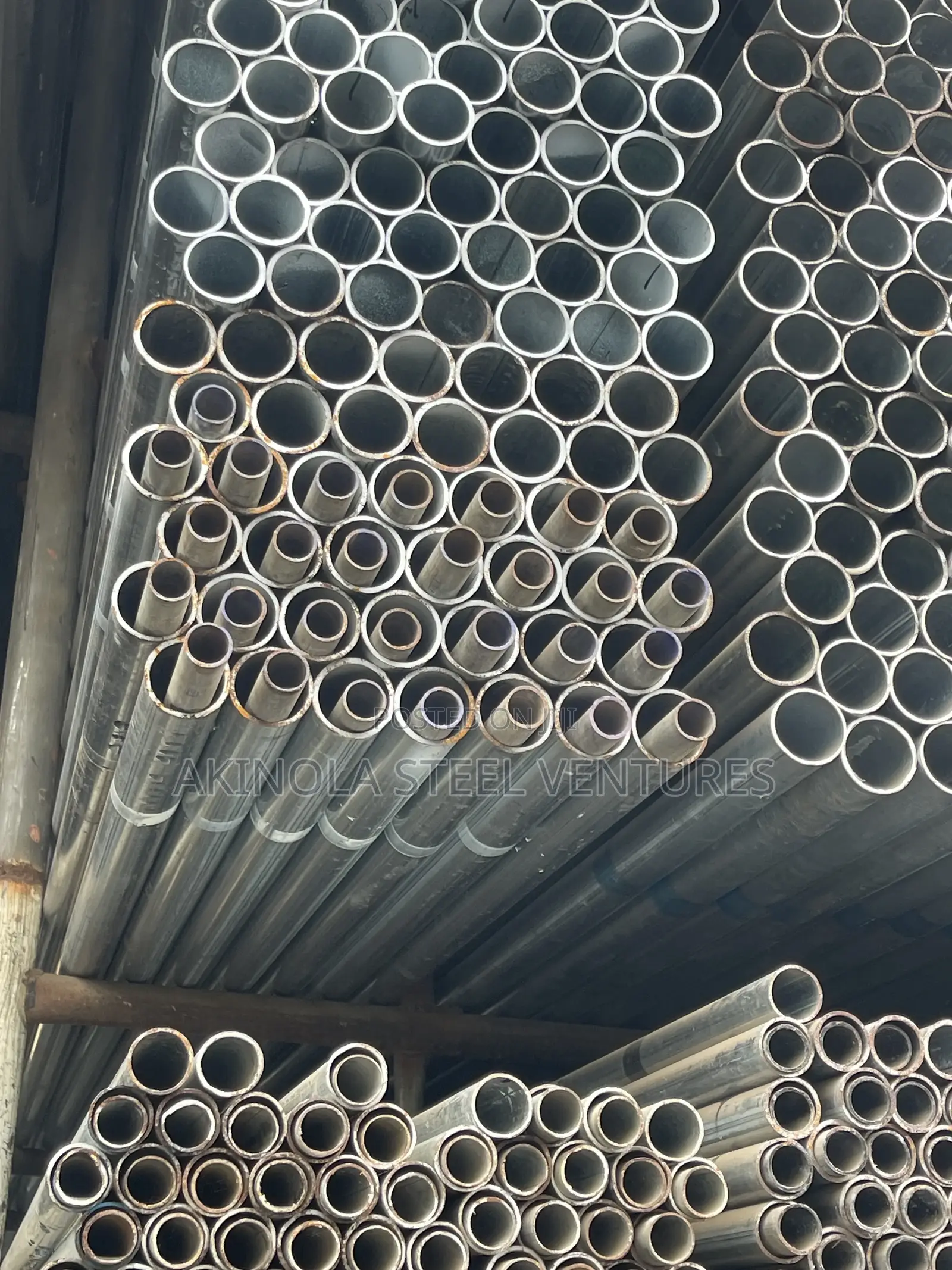 11/2" (48mm) Galvanize Scaffold Pipe Thick 3mm Imported