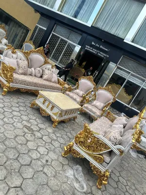 Beautiful Royal Sofa Chair