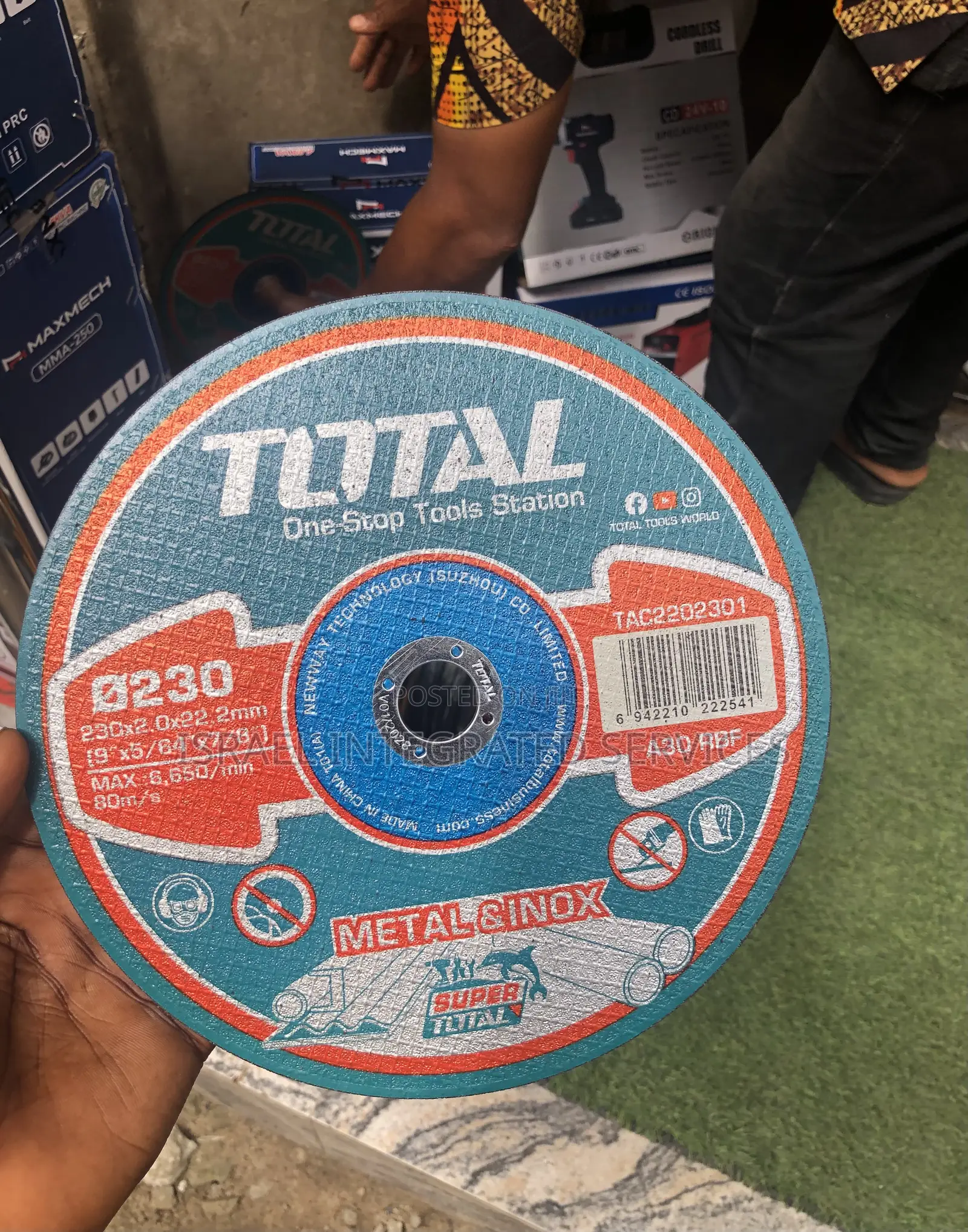 Cutting Disc 9”