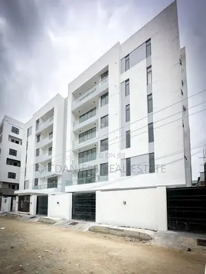 Furnished 2bdrm Apartment in Lekki Phase 1 for sale