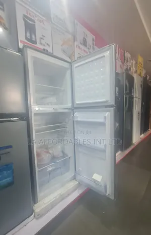 Skyrun Refrigerator. Model BCD-145a