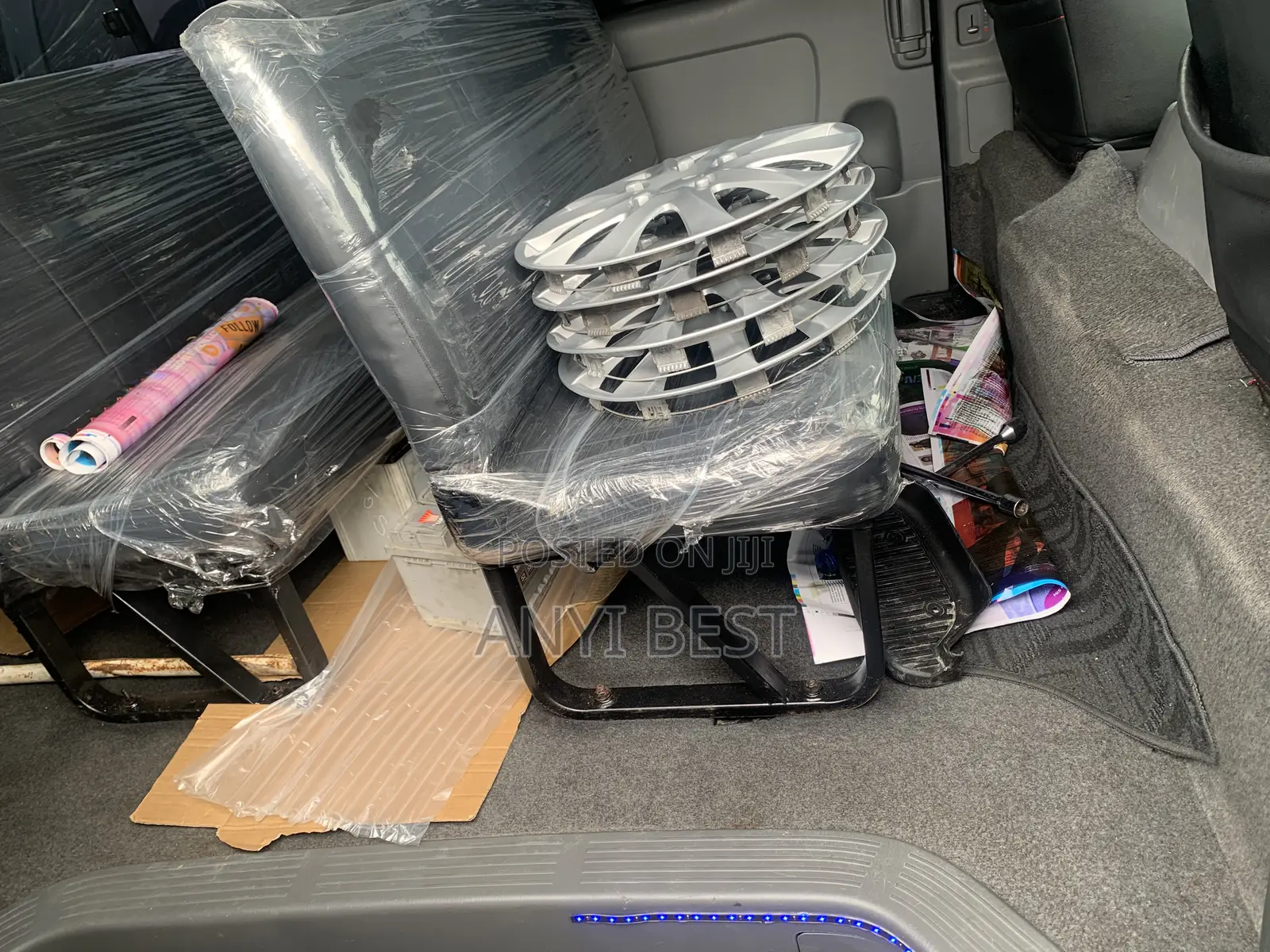 Toyota HiAce 2015 Black