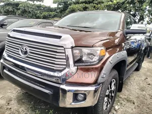Toyota Tundra 2018 Burgundy