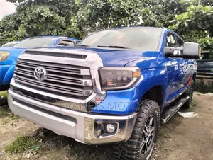 Toyota Tundra 2018 Blue