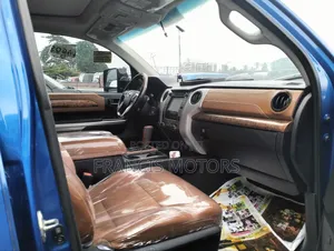 Toyota Tundra 2018 Blue