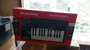 M Audio Oxygen Pro 25