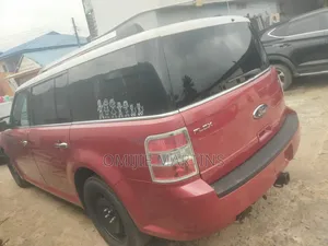 Ford Flex 2010 Red