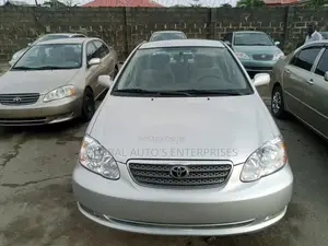 Toyota Corolla LE 2005 Silver