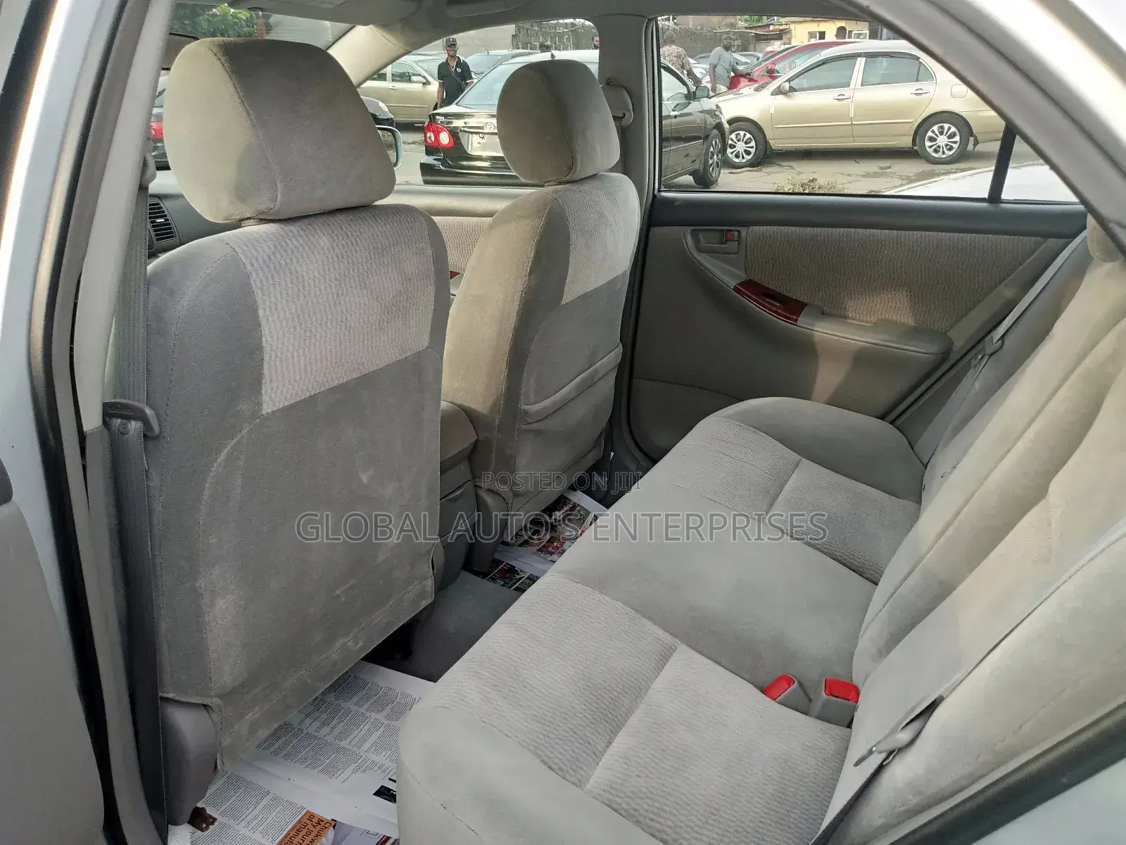 Toyota Corolla LE 2005 Silver