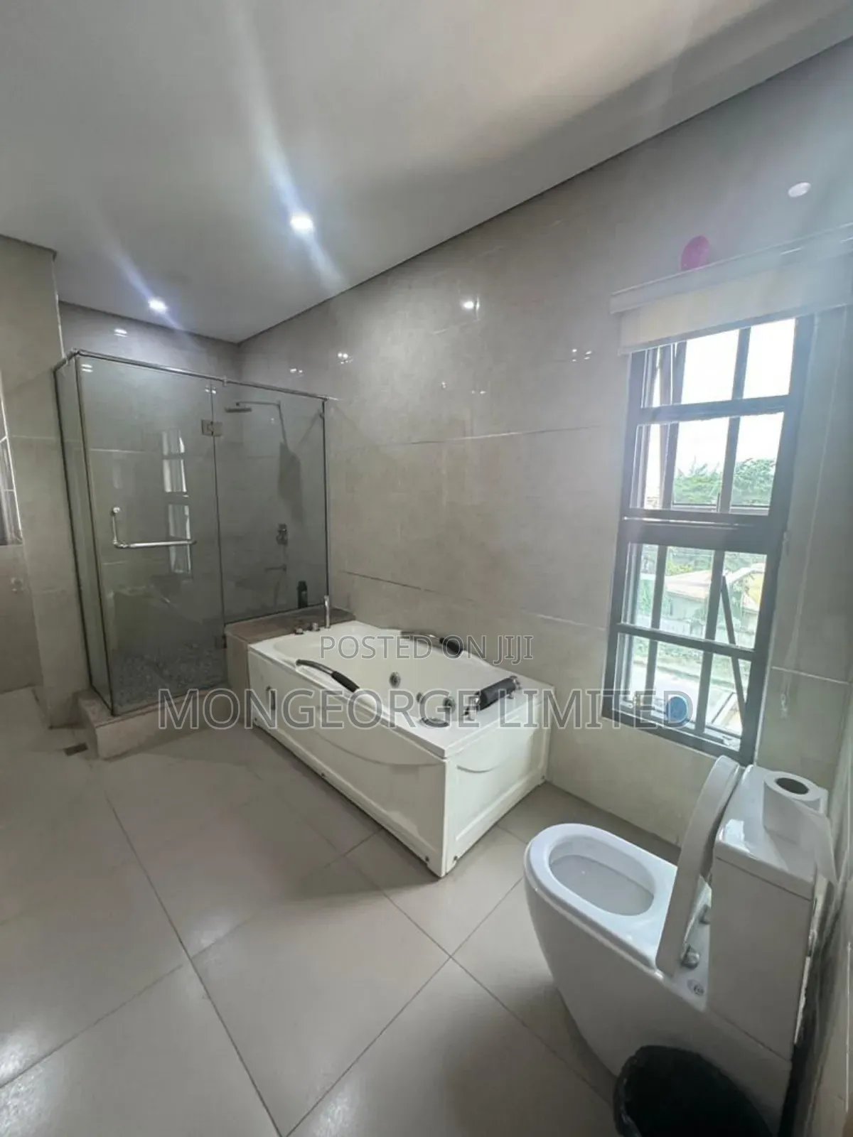 5 Bedroom Semi Detached for Office Space