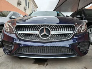 Photo - Mercedes-Benz E300 4Matic AWD Sedan (2.0L 4cyl 9A) 2017 Blue