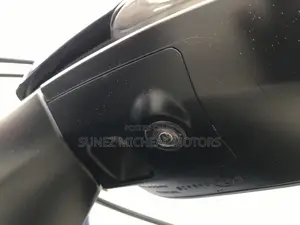 Toyota RAV4 Limited 2021 Blue