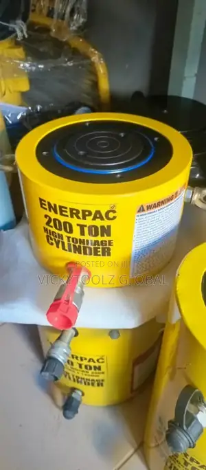 Enerpac Jack 200ton High Tornage Cylinder