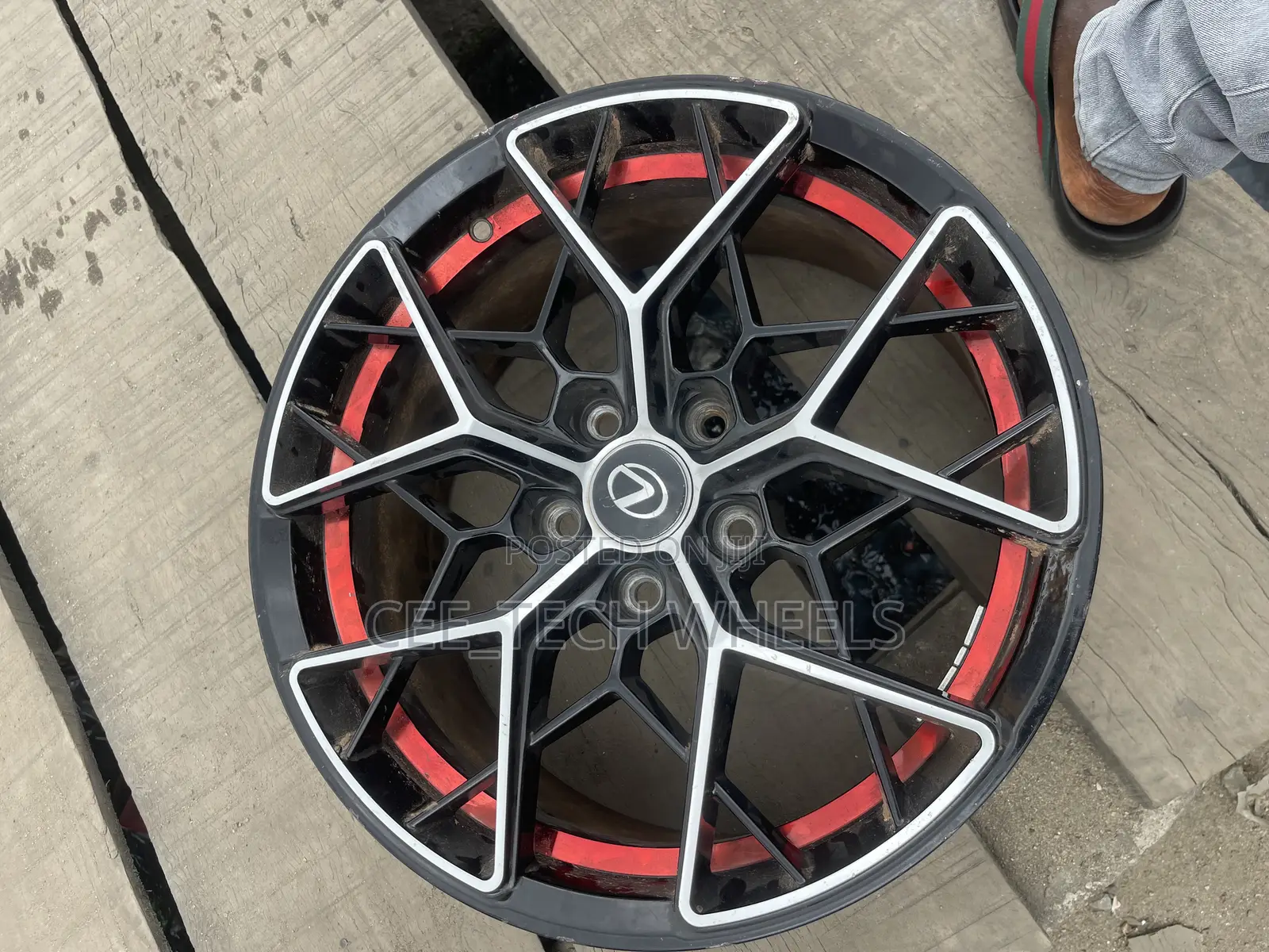 Fancy 17-inch Wheel For Different Users