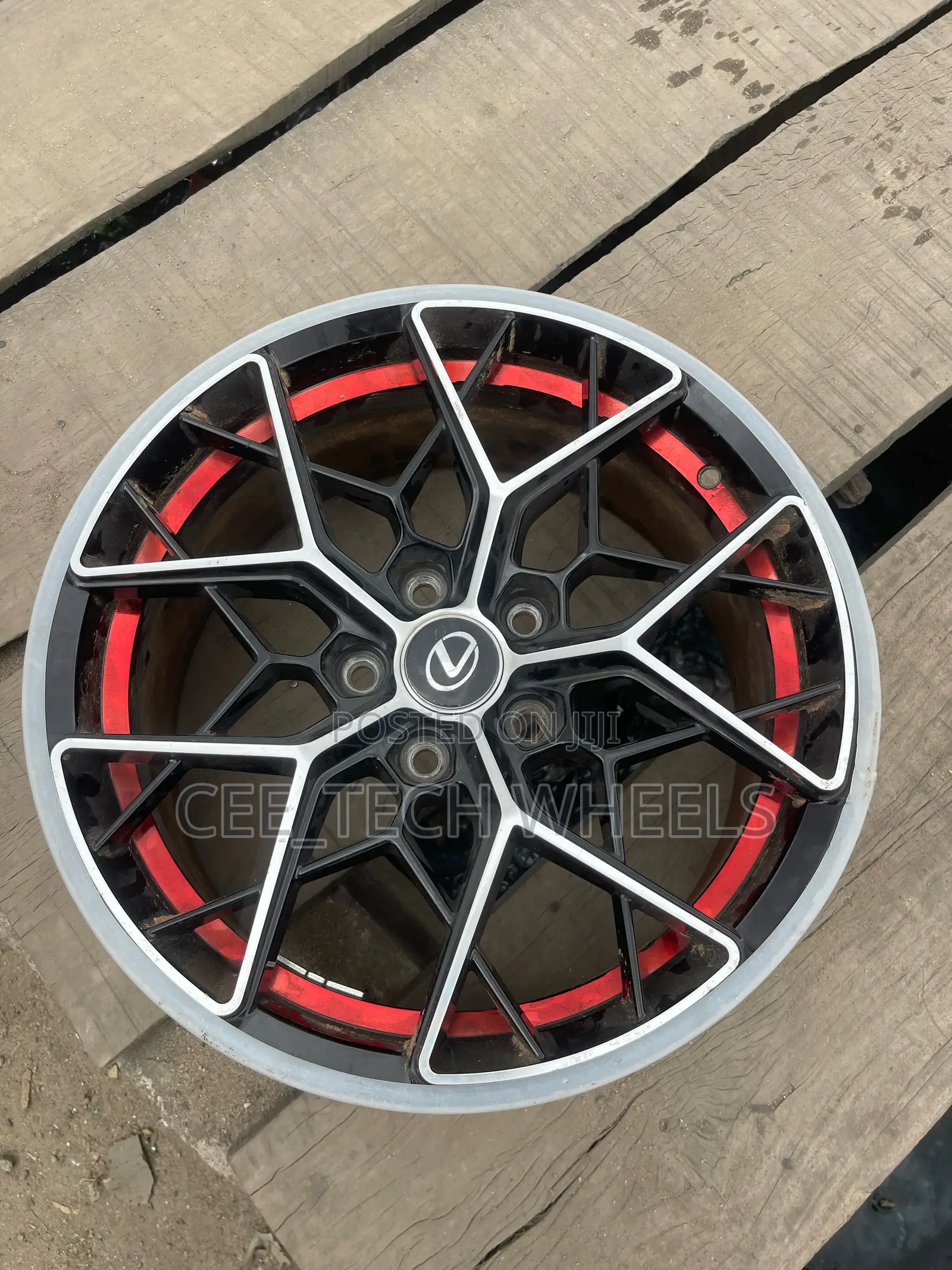 Fancy 17-inch Wheel For Different Users