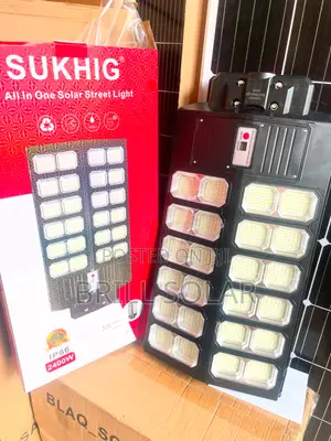 2400w Sukhig All-in-One Solar Street Light