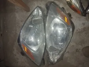 Clean Sienna 2004 / 2005 Headlight