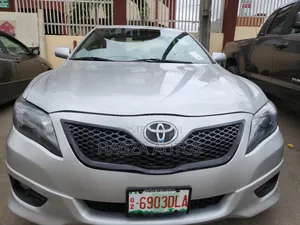 Toyota Camry SE 4dr Sedan (2.4L 4cyl 5A) 2009 Silver