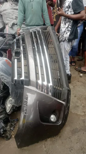 Head Lamp and Front Bumper for Toyota Highlander 2018 Model
