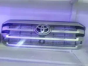 Front Grill Toyota Tundra 2003 Model