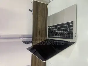 Laptop Apple MacBook Pro 2020 M1 8GB Apple M1 Pro SSD 256GB