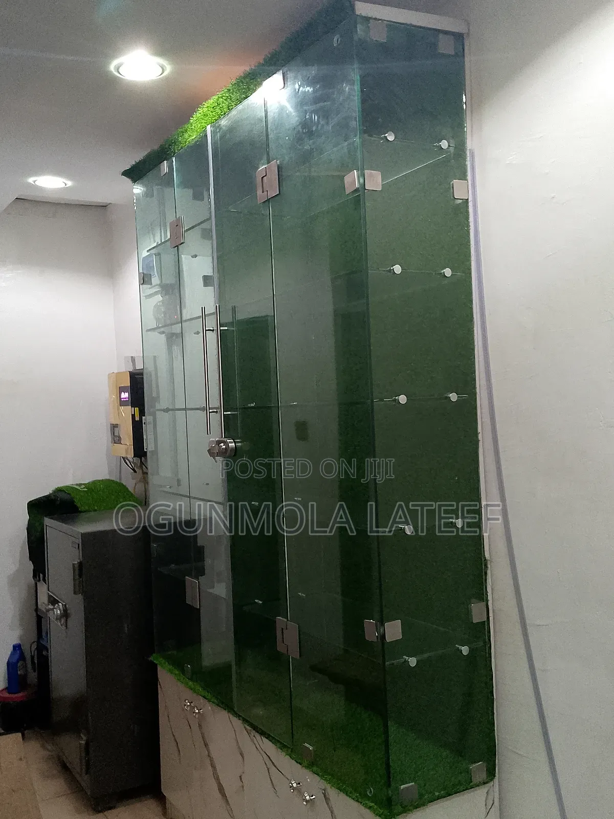 Glass Phone Show Room Glass