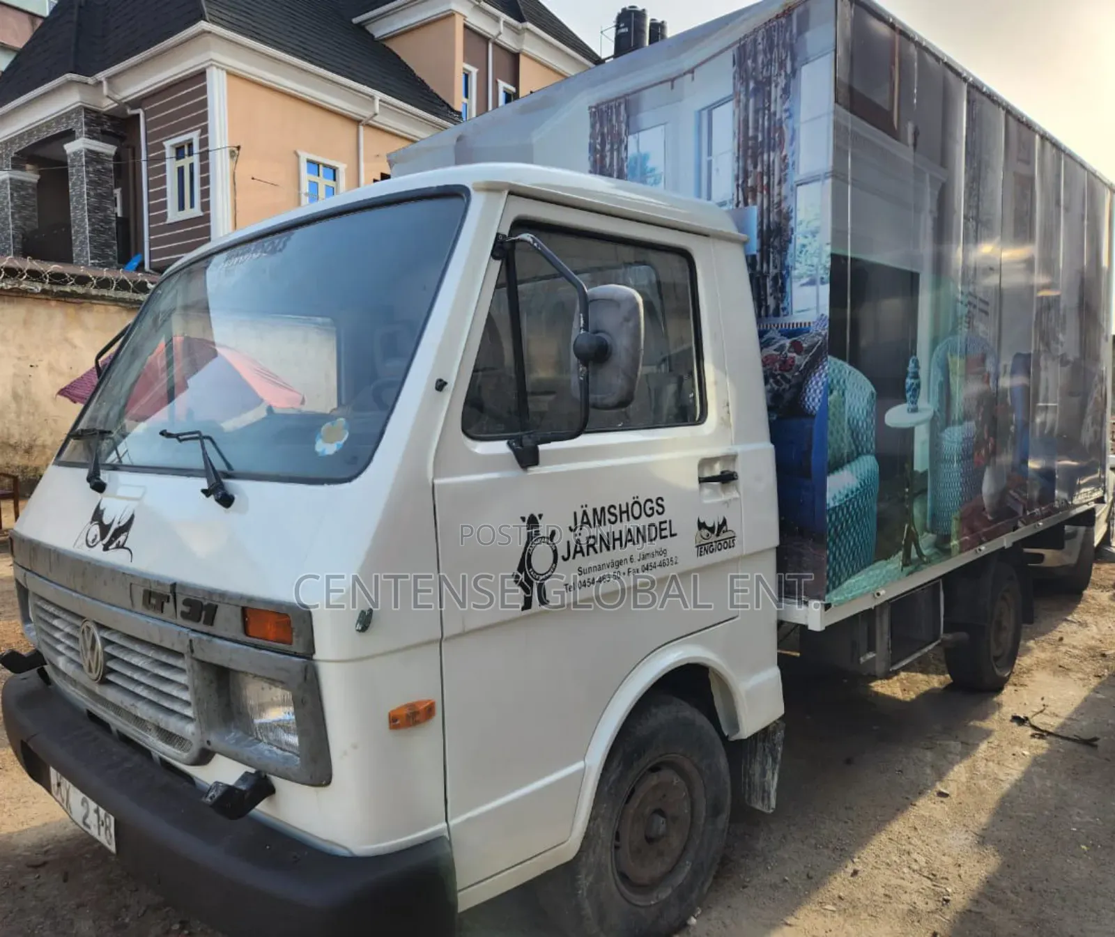 Volkswagen LT 2000 White