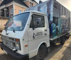 Volkswagen LT 2000 White