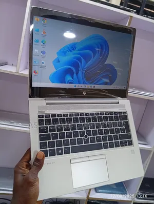 Laptop HP EliteBook 735 G5 8GB AMD Ryzen 5 SSD 256GB