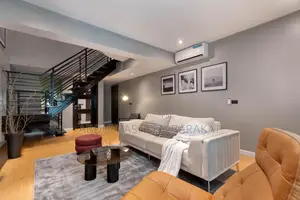 Brand New Luxury Two Bedroom Maisonette With Balcony Playground