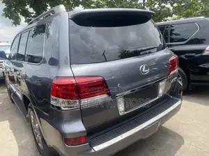 Lexus LX 570 AWD 2017 Gray
