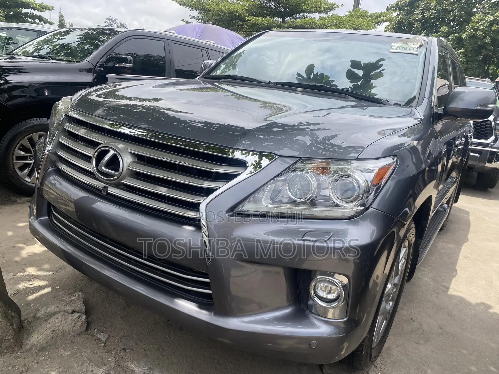 Lexus LX 570 AWD 2017 Gray