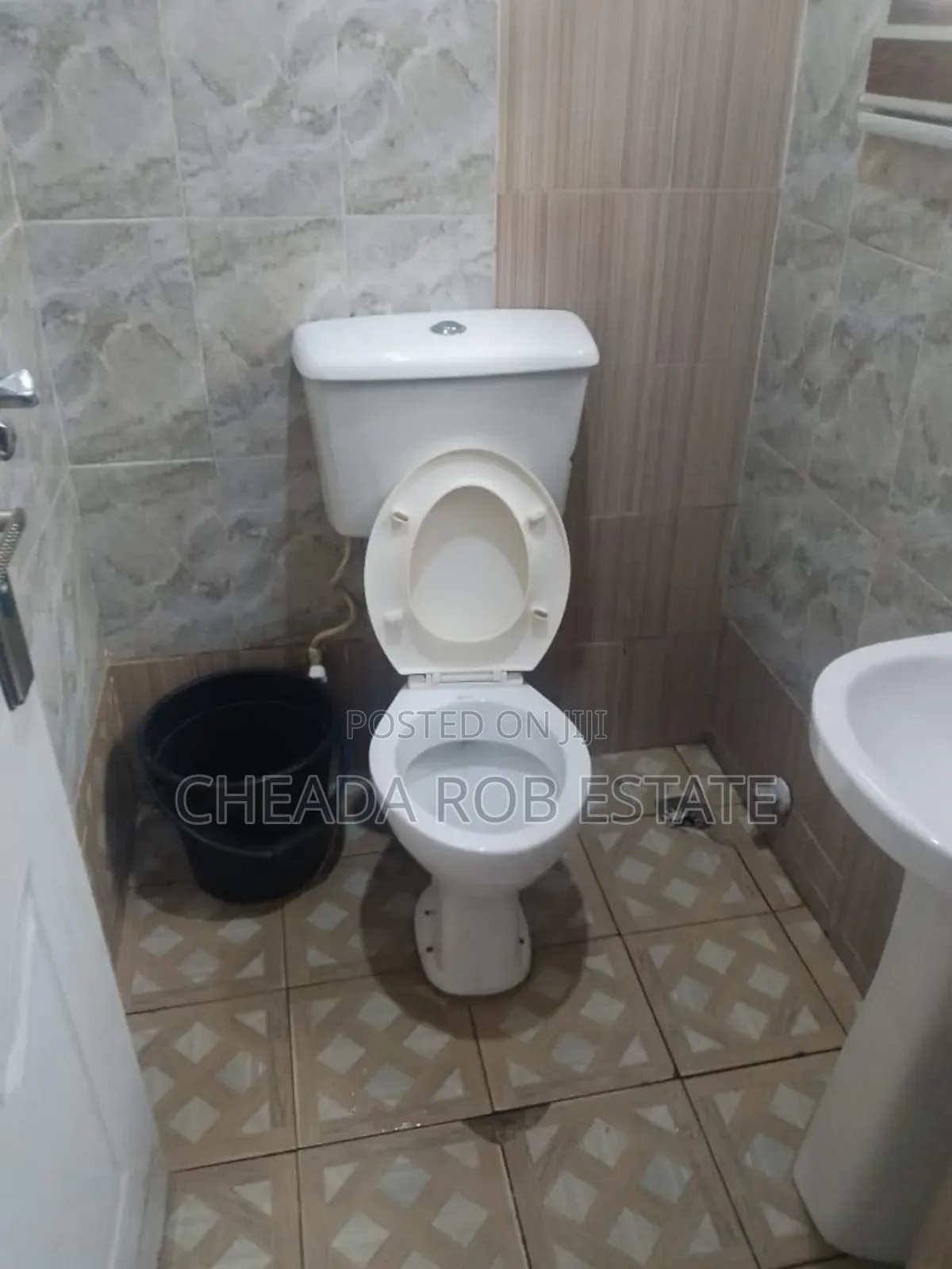 Great Secured 2 Bedroom in Stadium