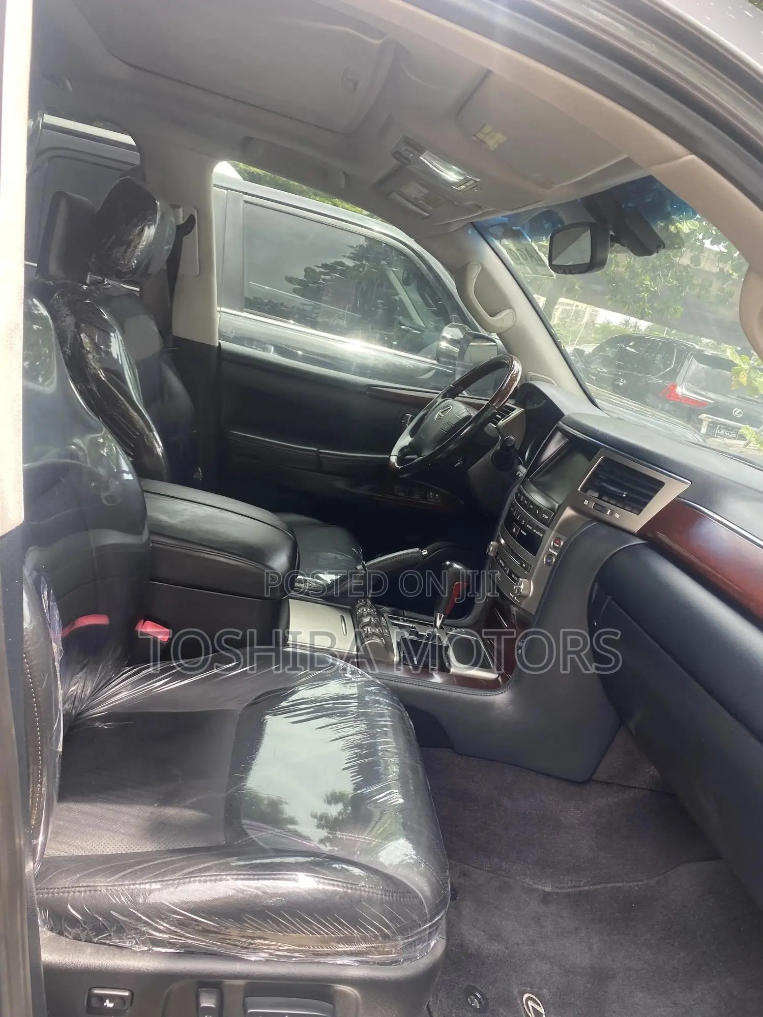 Lexus LX 570 AWD 2017 Gray