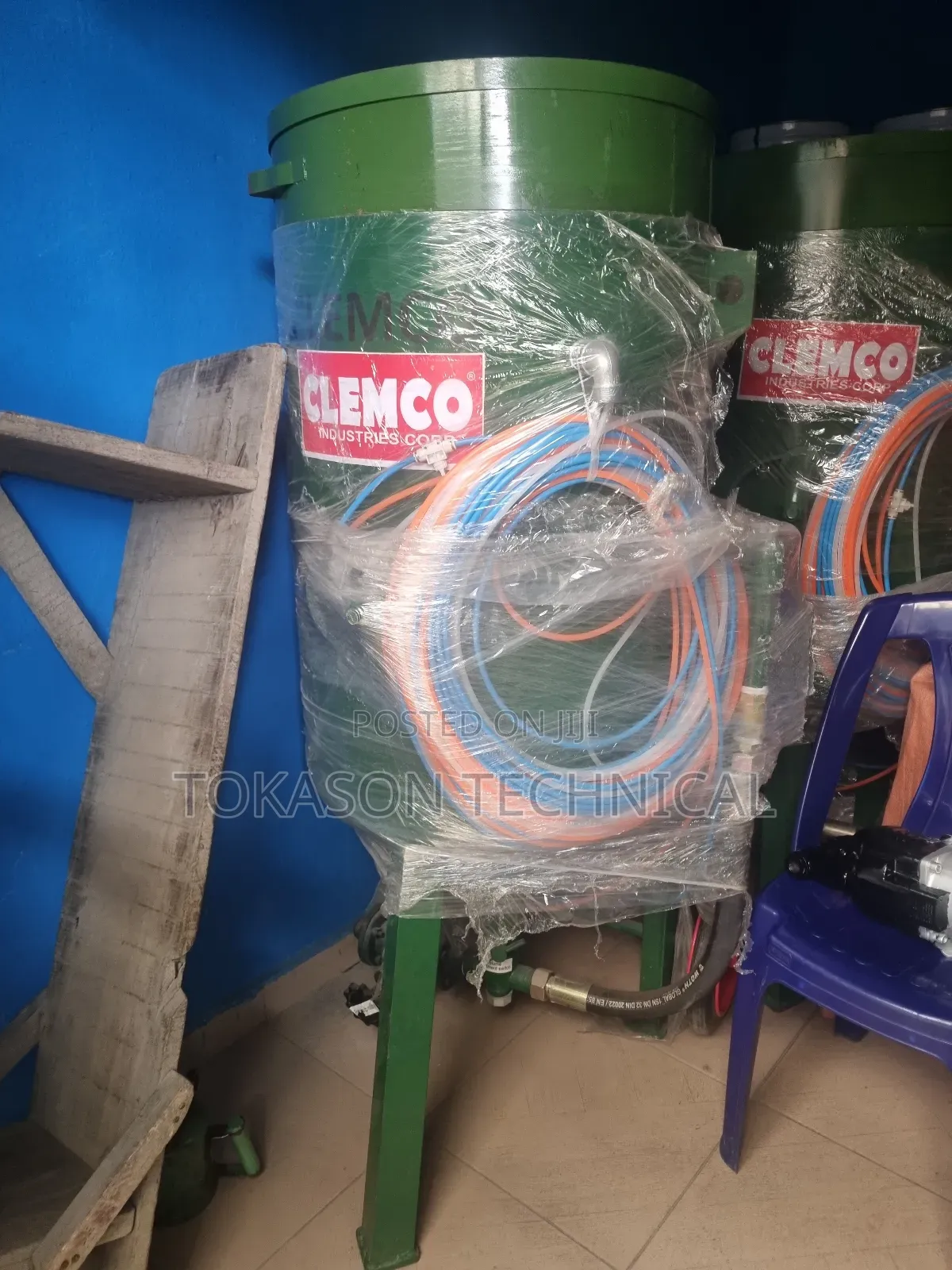 Clemco Contractor Blast Machine,