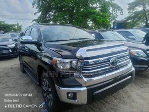 Toyota Sequoia Limited 4dr SUV 4WD (5.7L 8cyl 6A) 2015 Black