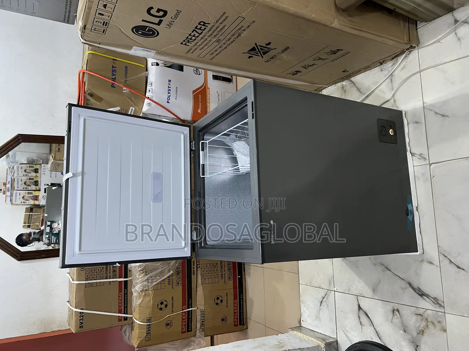 New in (142l) Hisense One Door Chest Freezer