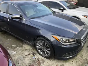 Hyundai Genesis 2015