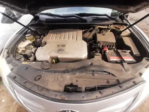 Toyota Camry LE V6 4dr Sedan (3.5L 6cyl 6AM) 2009 Silver