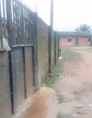 5bdrm Room & Parlour in Ogijo, Sagamu for sale