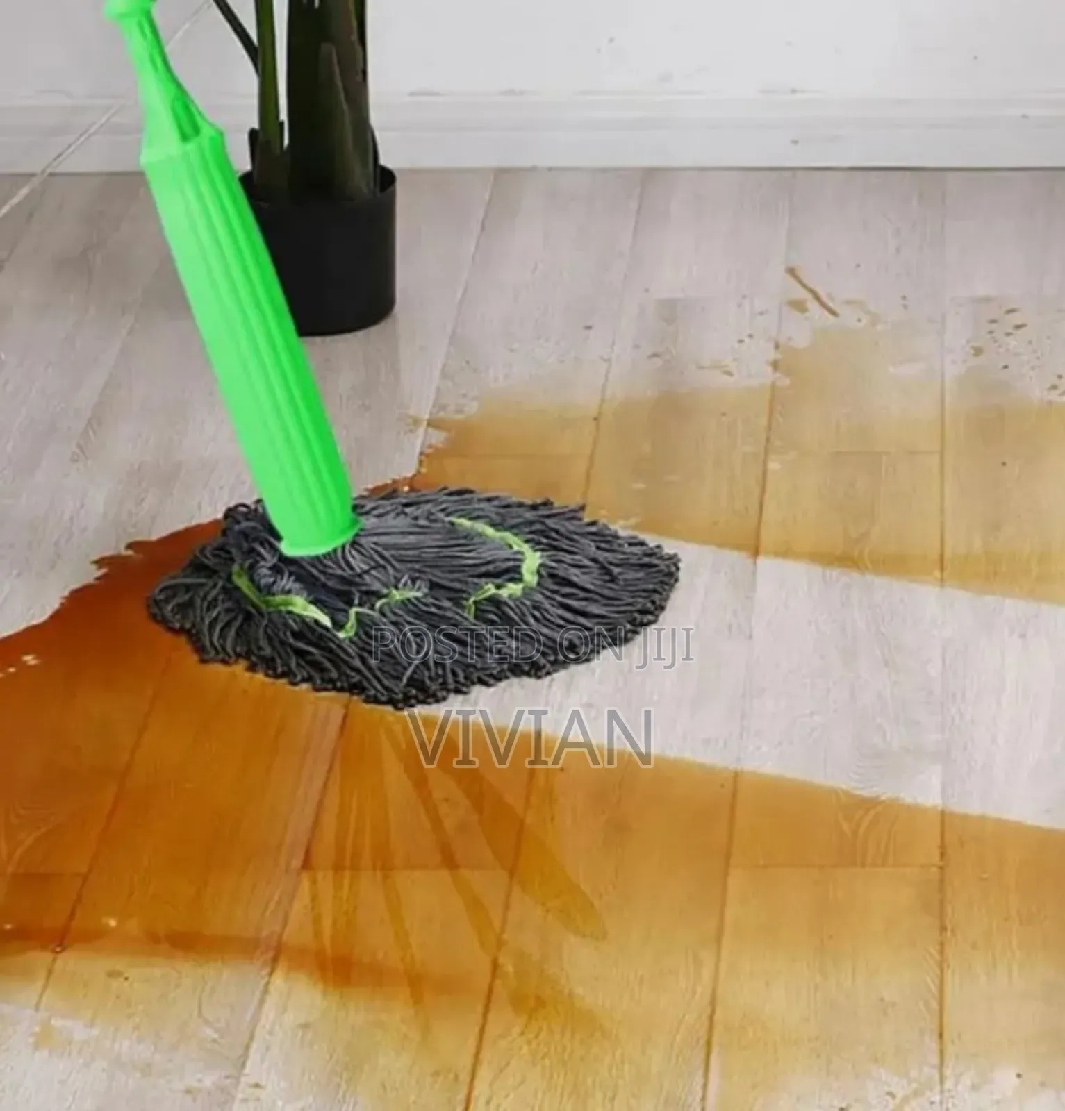 Self-Squeeze Green Mop