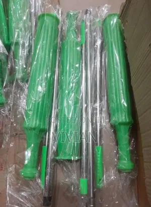 Self-Squeeze Green Mop