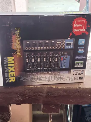 Yamaha F7 Professional Audio Mixer,