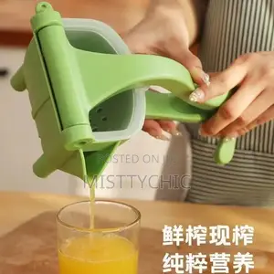 Portable Manual Juicer Hand Press Fruit Juicer