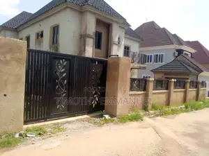 4 Units of 2 Bedrooms Terrace Duplexes
